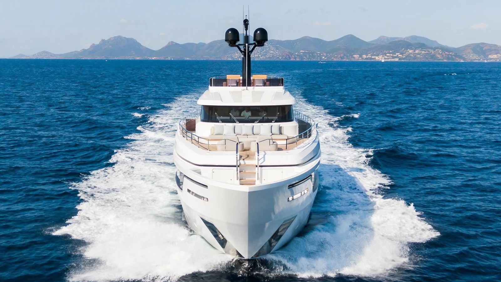 MRS L yacht charter 1