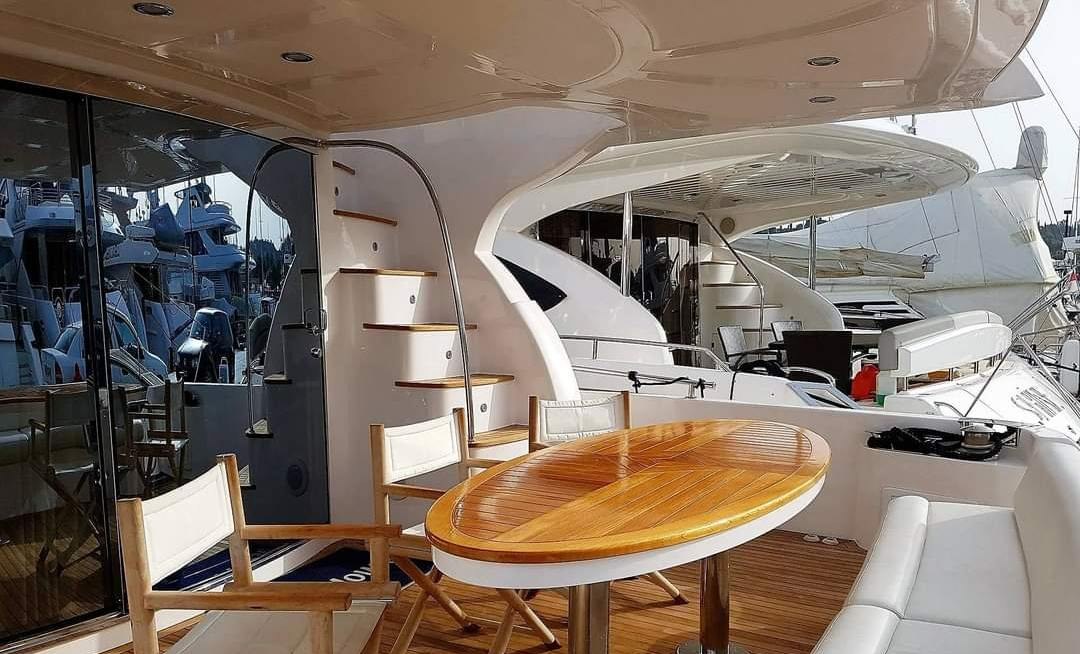 MS. MOUSE yacht charter 4