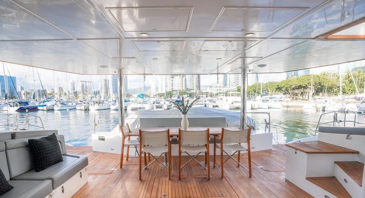 MULAN yacht charter 4