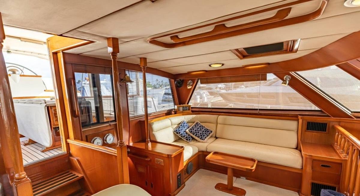 MUSTANG yacht charter 2