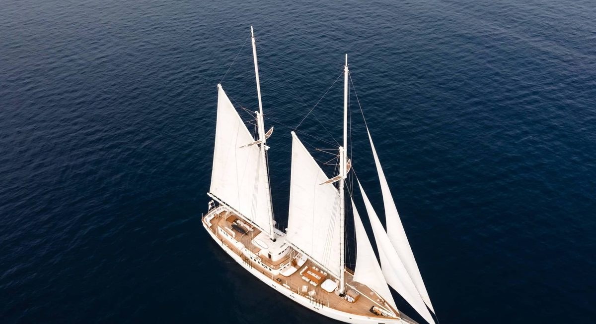 MUTIARA LAUT yacht charter 5