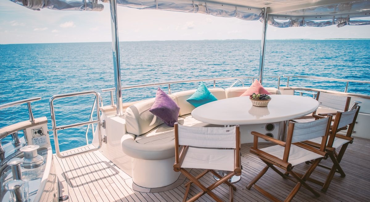 NAWAIMAA yacht charter 3