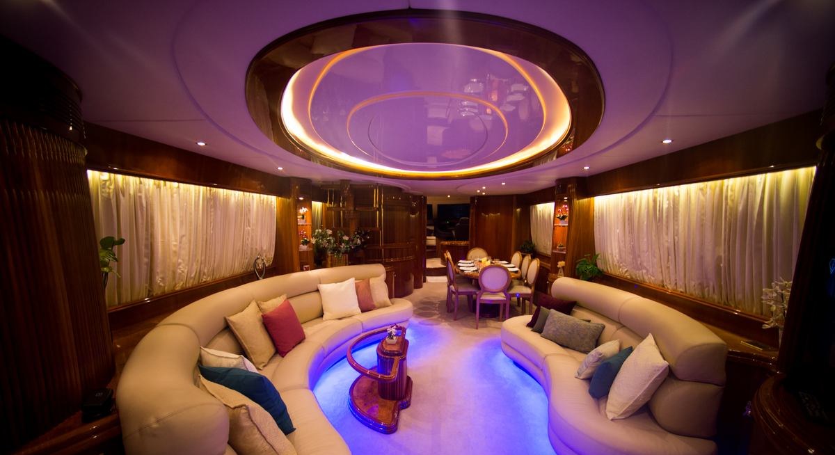 NAWAIMAA yacht charter 4