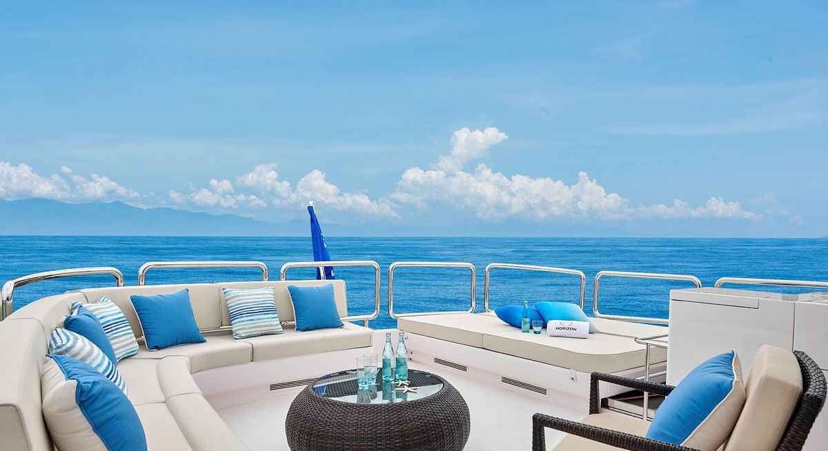 NAYA MARYN yacht charter 3