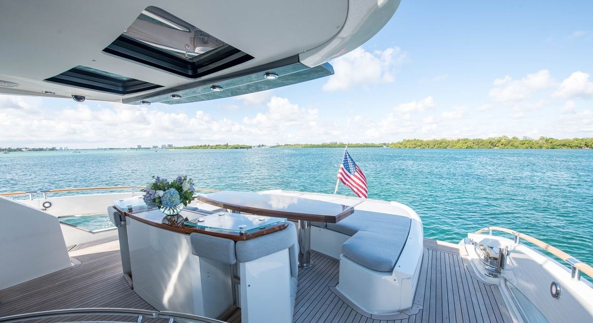 NEW LIFE yacht charter 2