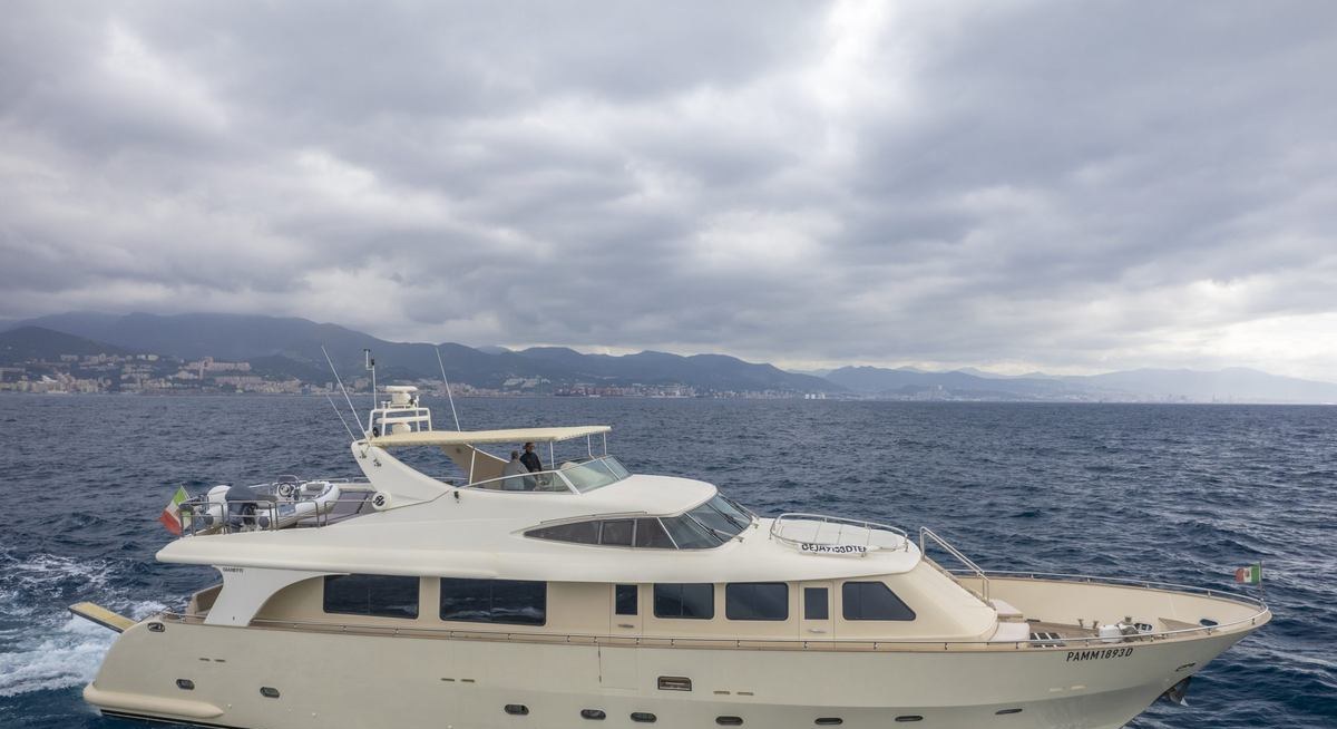 NEWFIELD YACHT CHARTER yacht charter