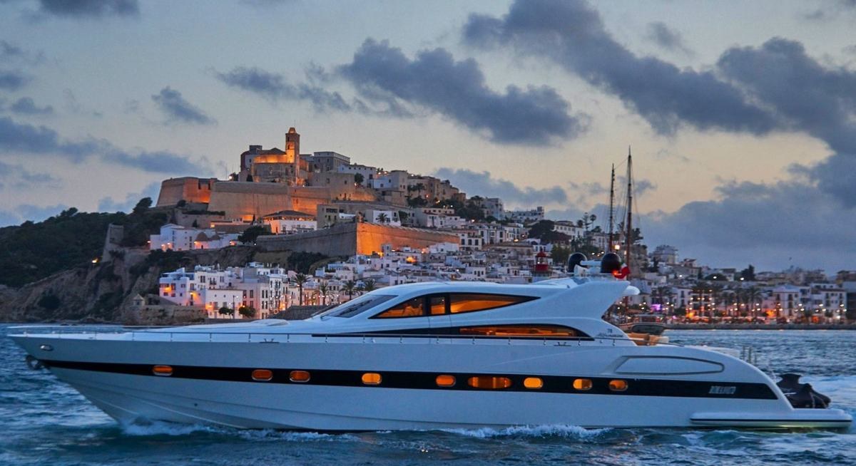 NINA yacht charter 1