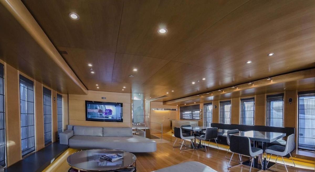 NOT GUILTY III yacht charter 5