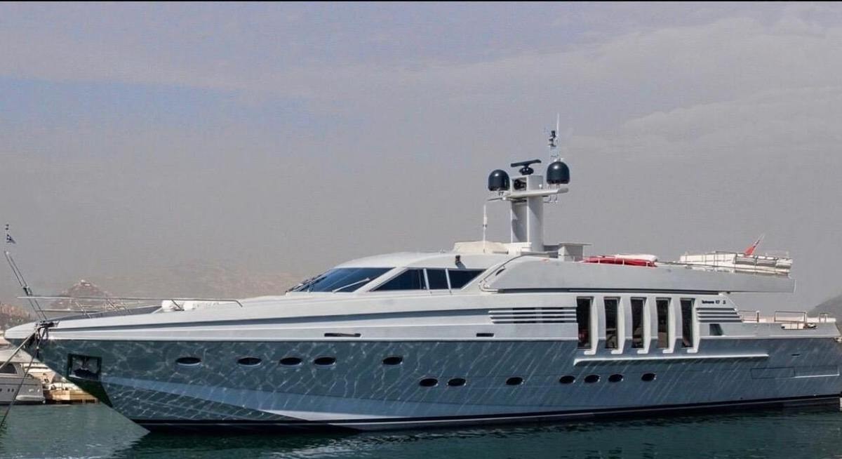 NOT GUILTY III yacht charter 2