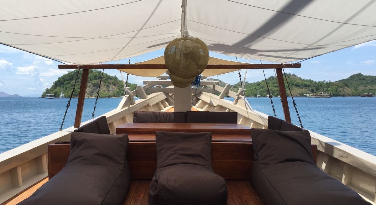 NYAMAN BOAT yacht charter 3