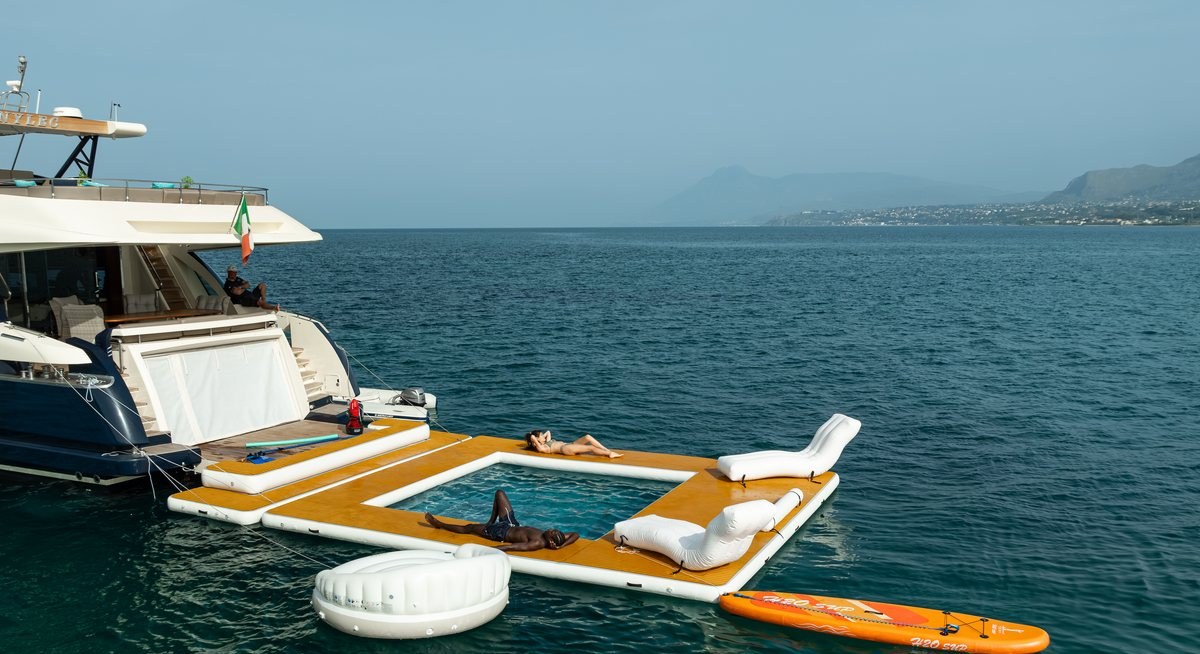 NYLEC yacht charter 5