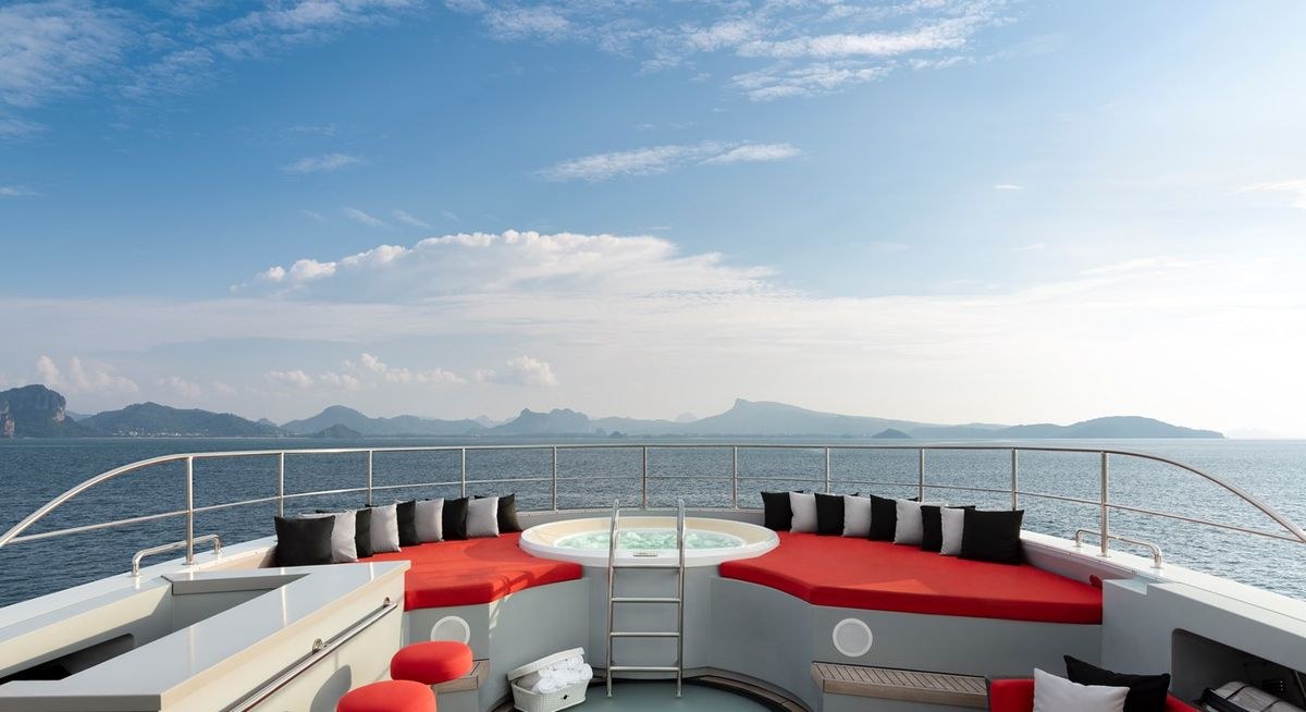 OCEAN EMERALD yacht charter 2