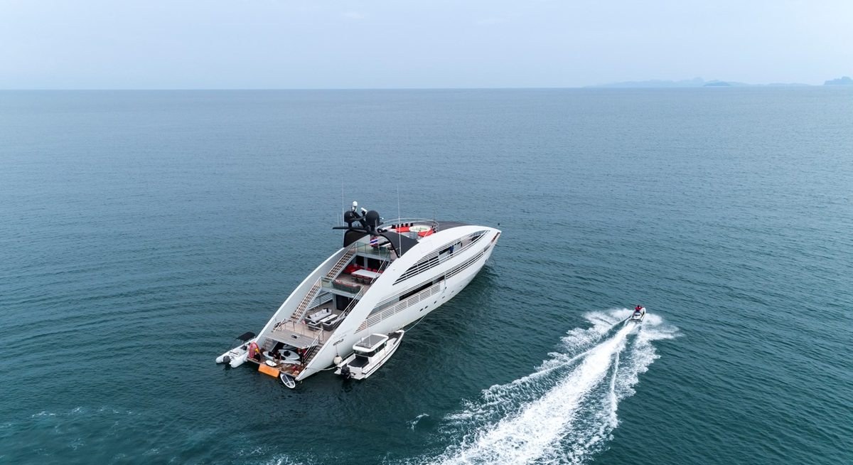 OCEAN EMERALD yacht charter 5