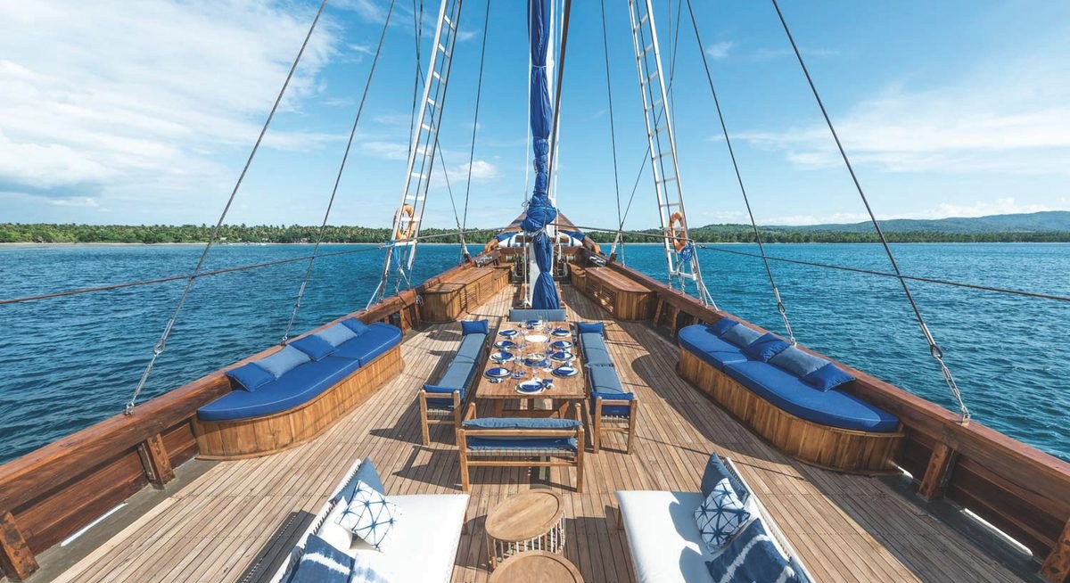 OCEAN PURE 1 yacht charter 2