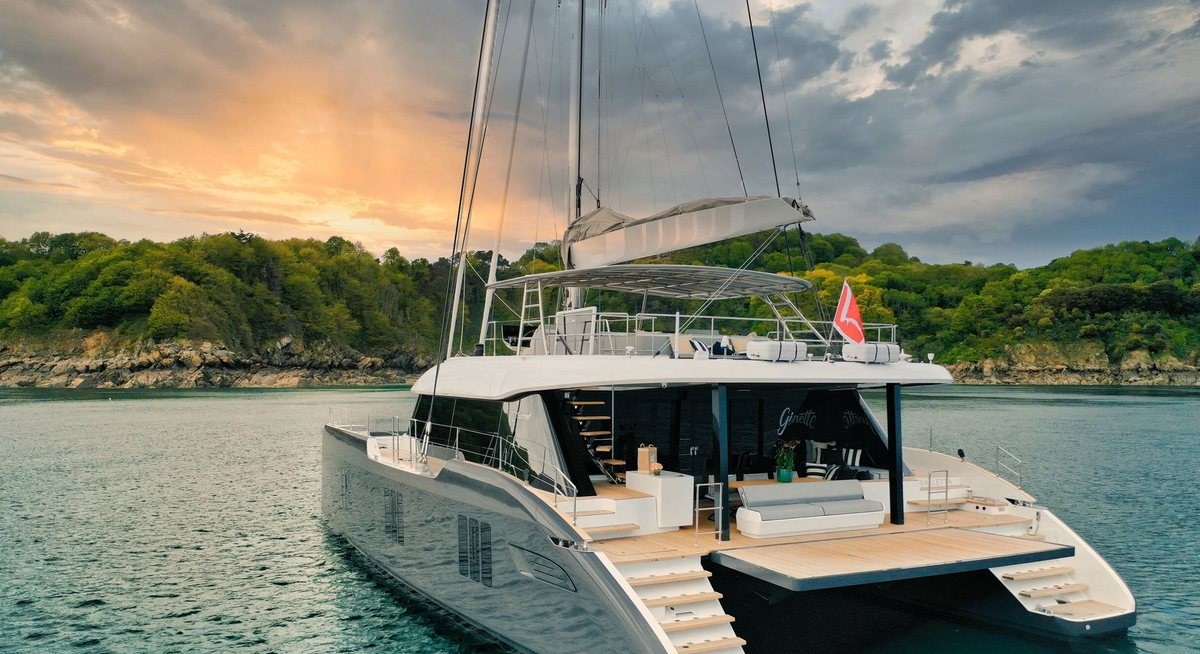 OCEANUS yacht charter 5