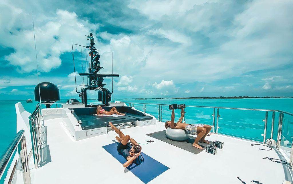 OCULUS yacht charter 3