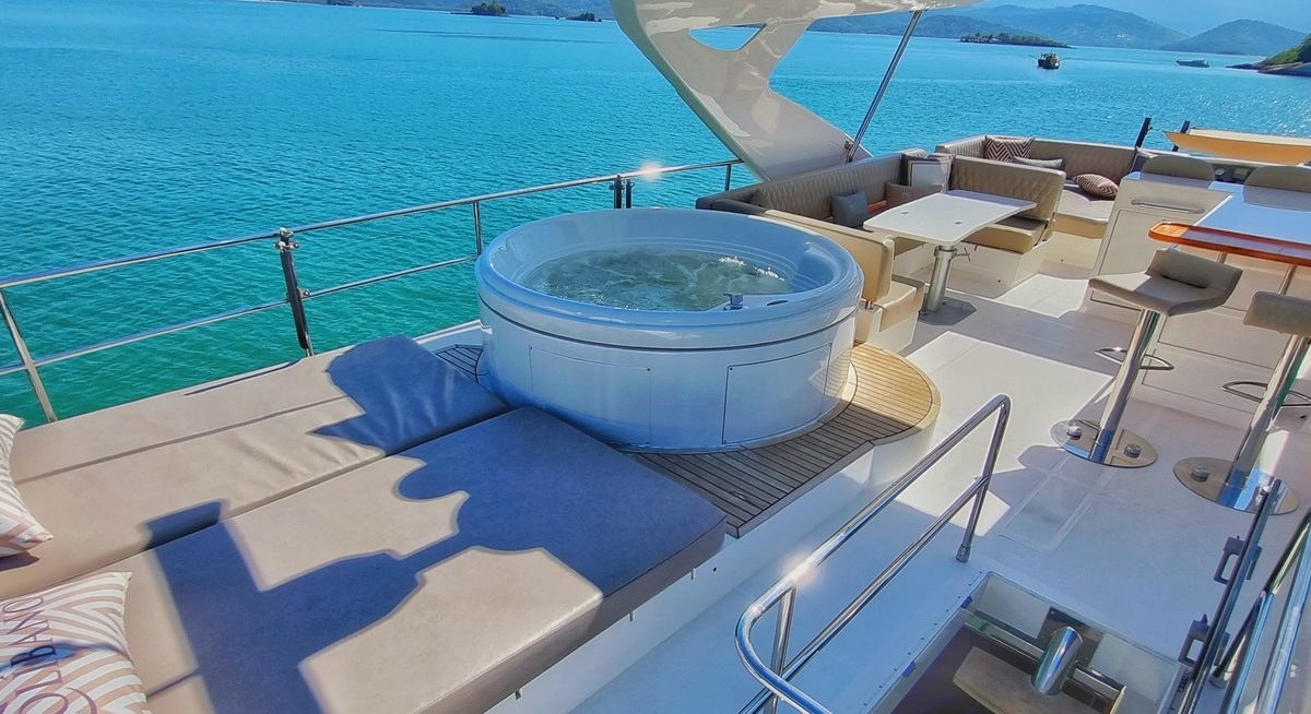 OLIBANO yacht charter 2