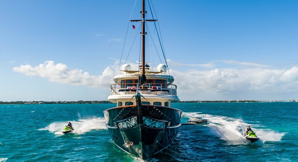 OMNIA 1 yacht charter 5