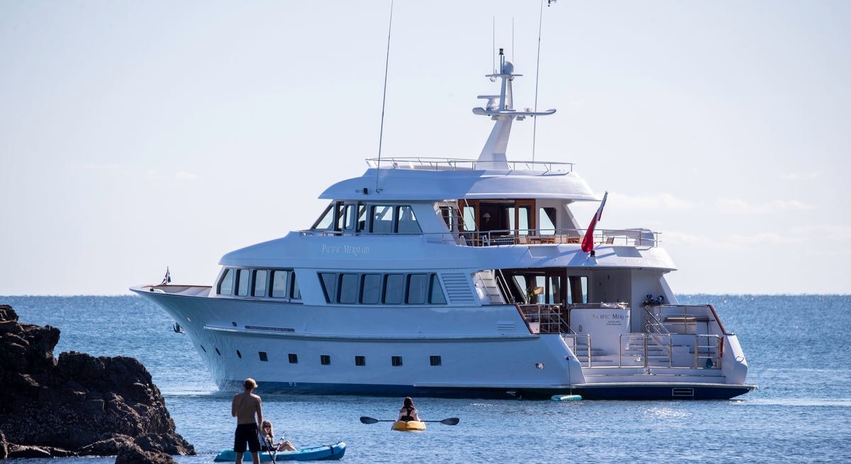 PACIFIC MERMAID yacht charter 5