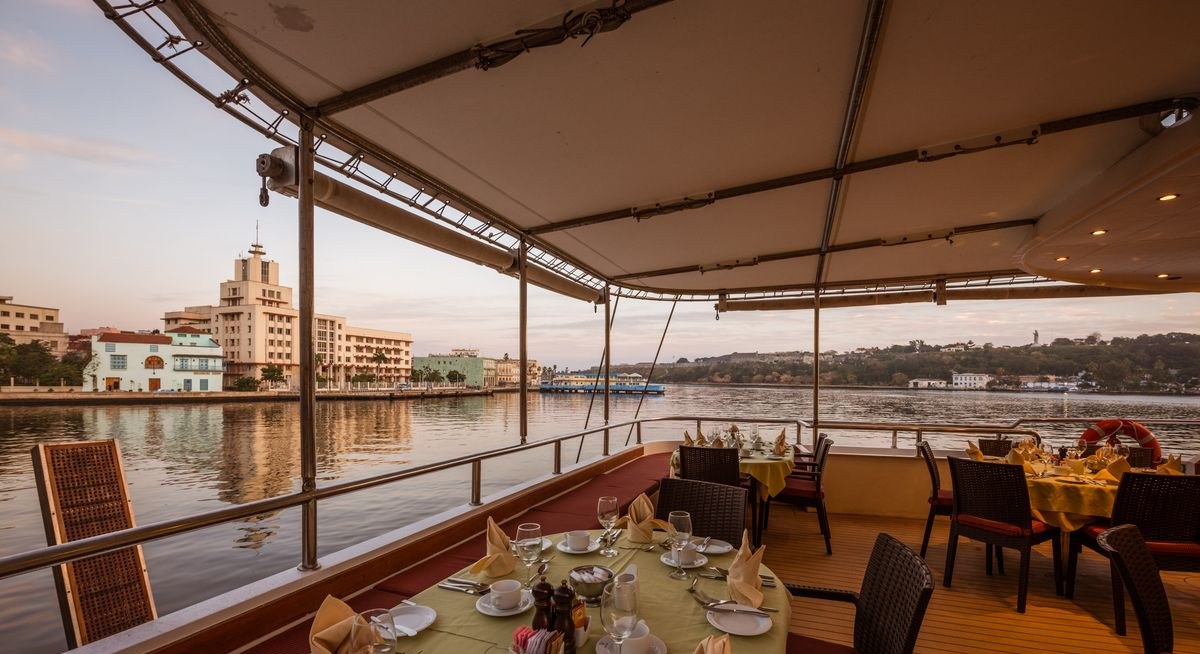 PAN ORAMA II yacht charter 2
