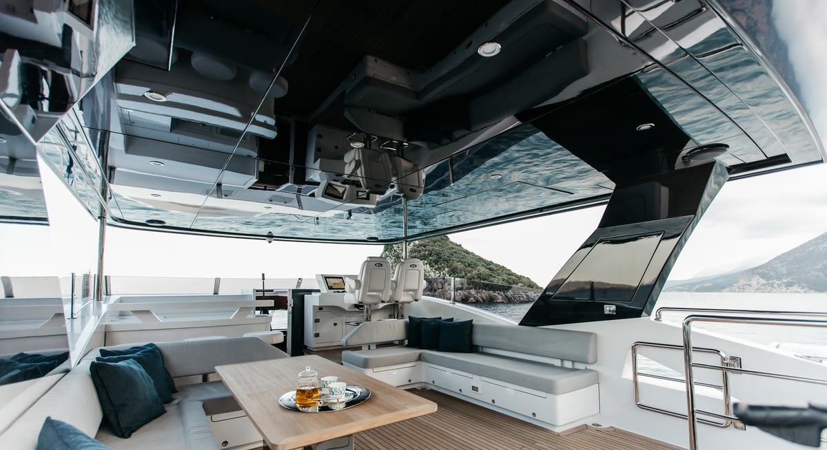 PAPILLON yacht charter 3