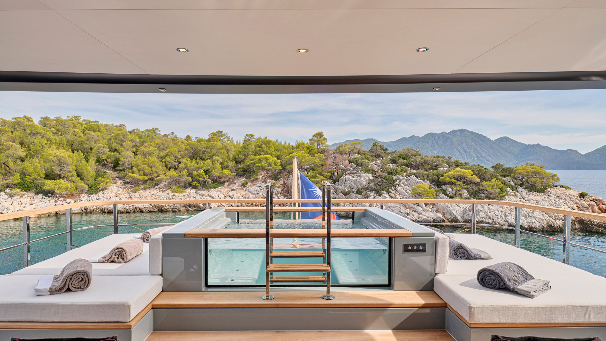 PARA BELLVM yacht charter 4