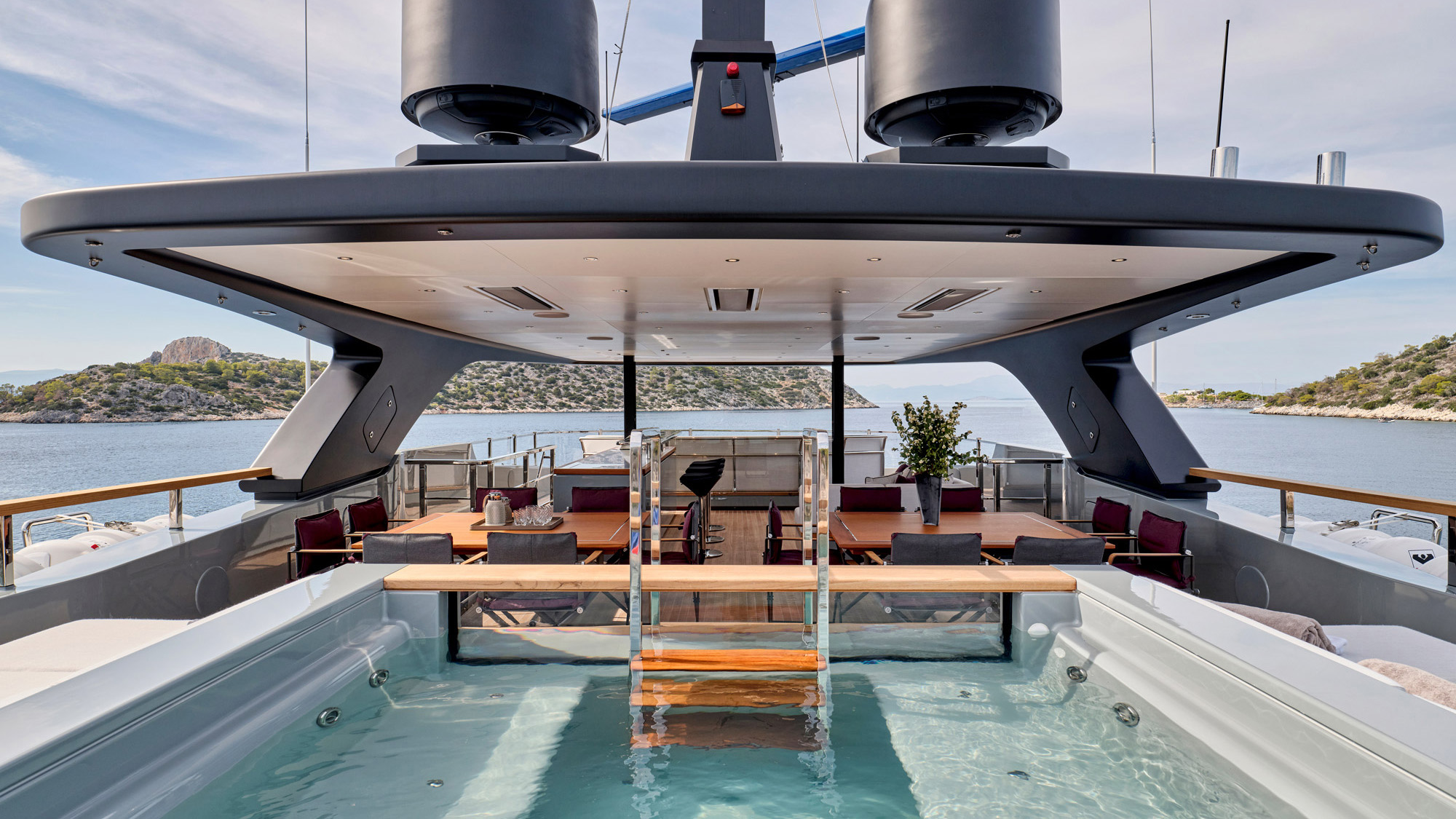 PARA BELLVM yacht charter 2