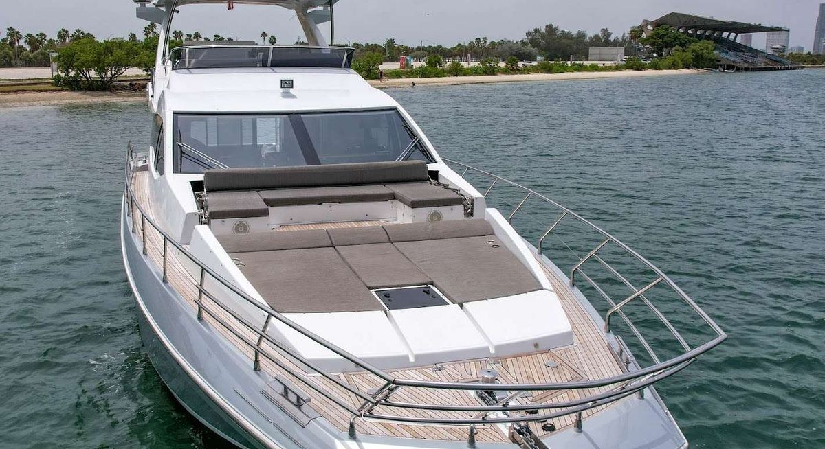PARAGON yacht charter 2
