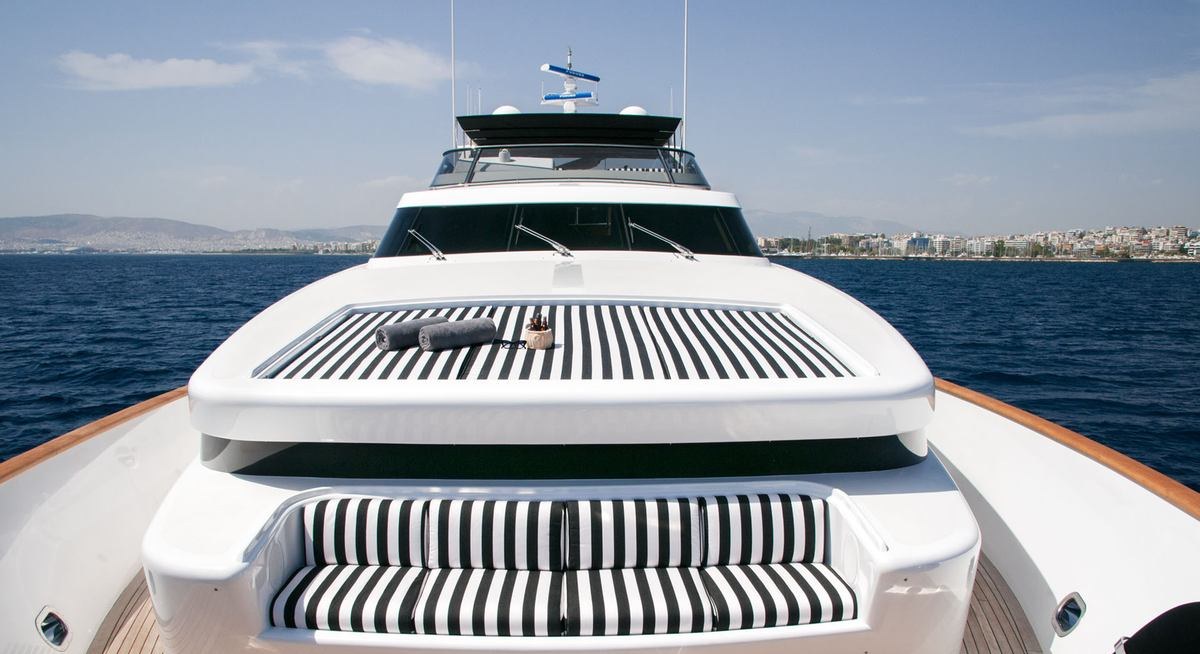 PASTA FLORA yacht charter 2