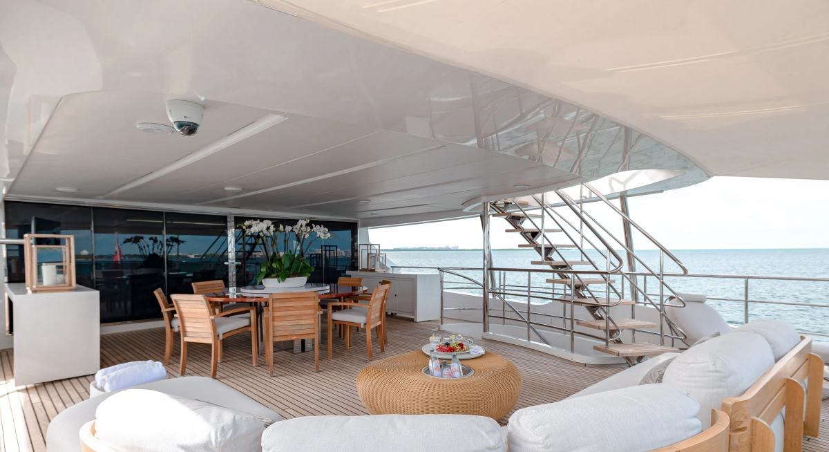 PATIENCE yacht charter 4