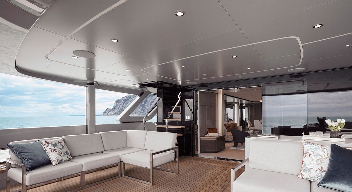 PAZIENZA yacht charter 3