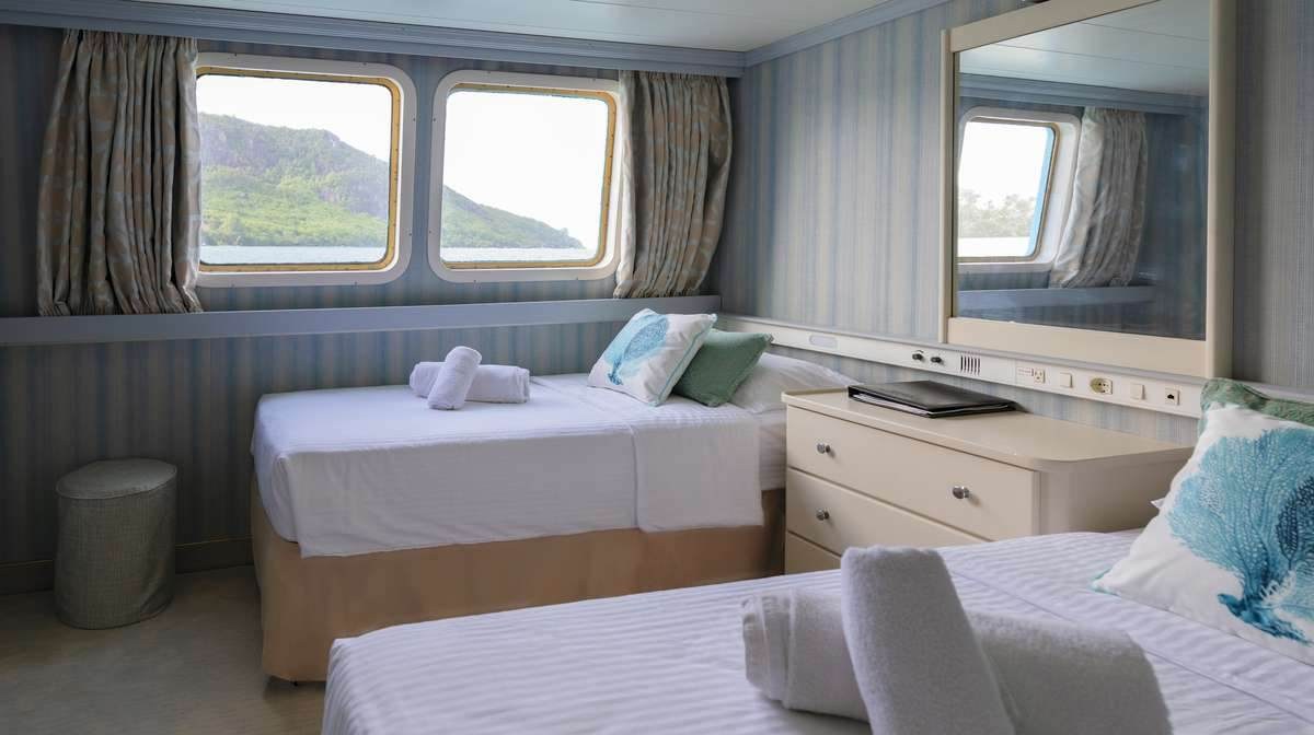 PEGASOS yacht charter 4