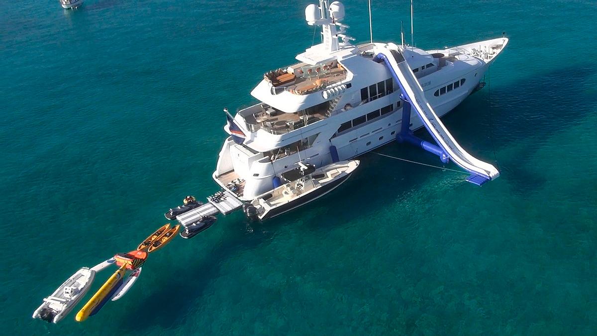 PERLE BLEUE yacht charter 2