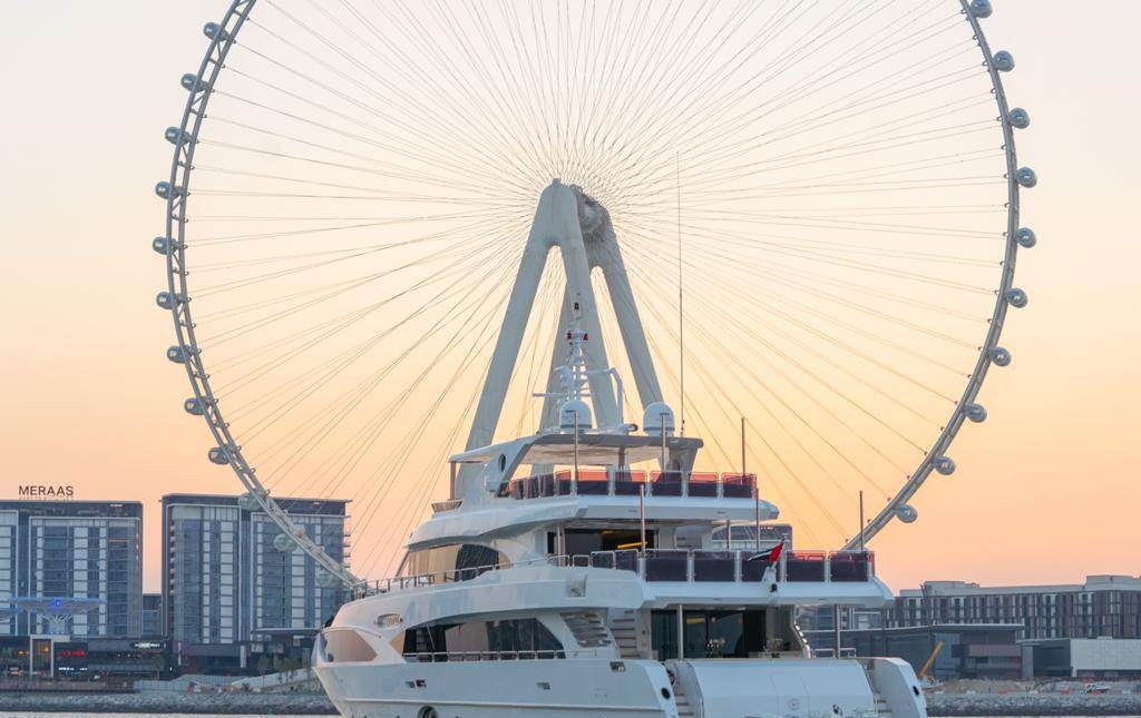 PERSISTENCE yacht charter 3