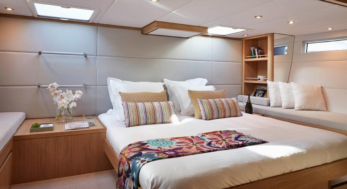 PH3 yacht charter 5