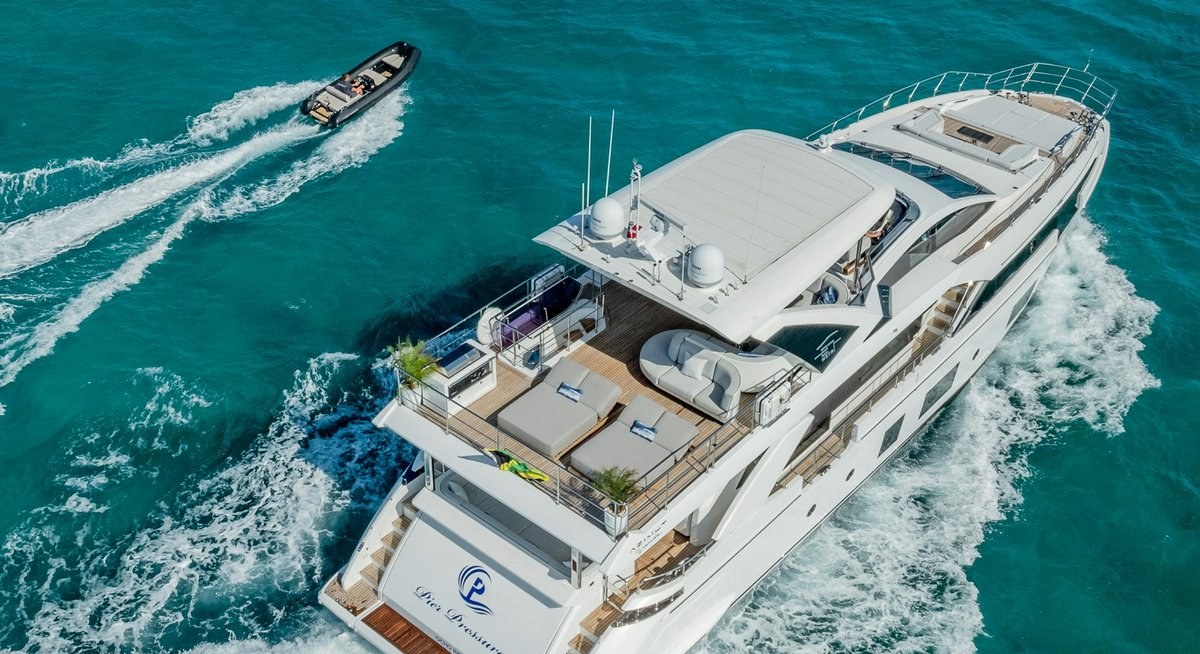 PIER PRESSURE yacht charter 5