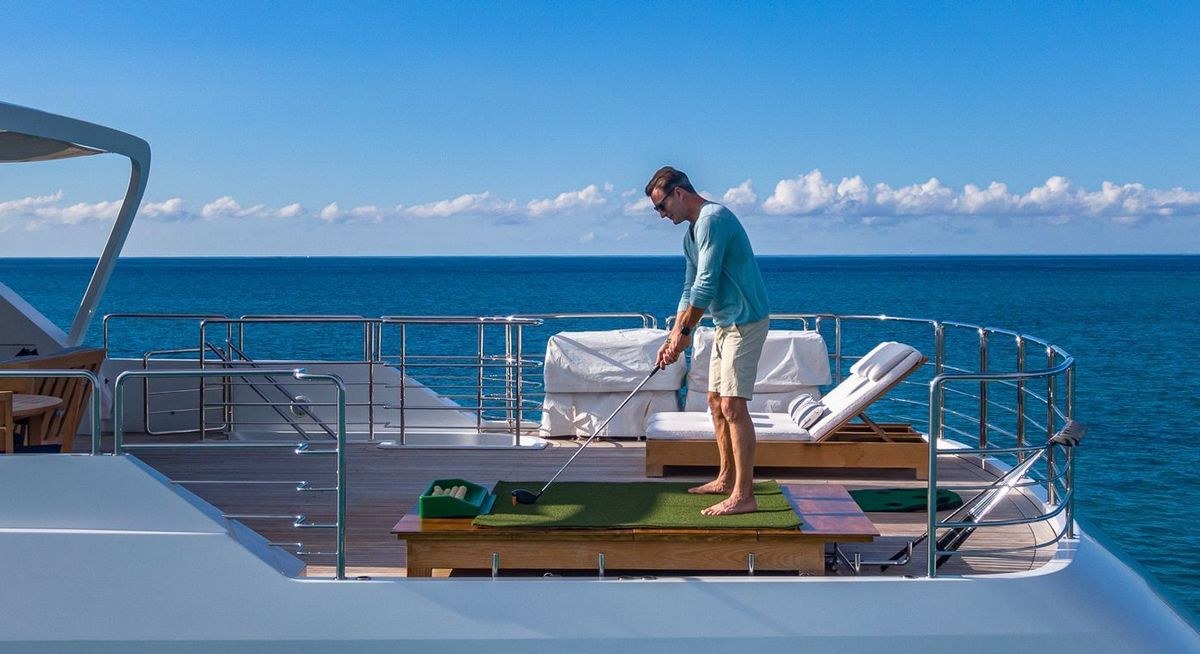 PISCES yacht charter 3