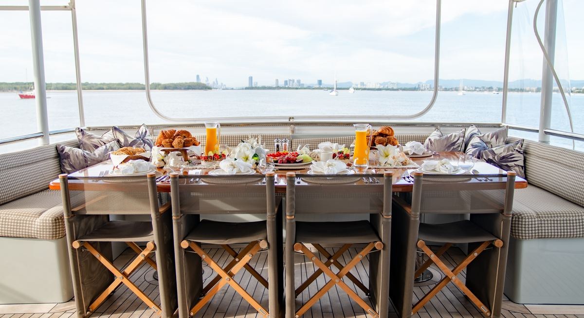 PLEIADES II yacht charter 3