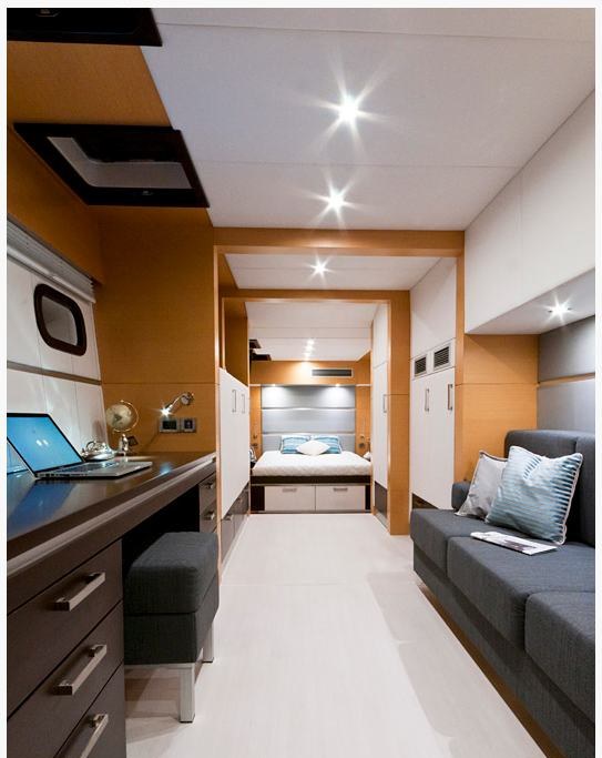 POMAIKAI yacht charter 4