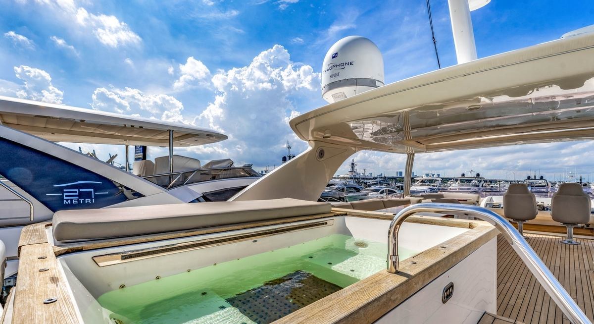 PRAYING FOR OVERTIME yacht charter 2