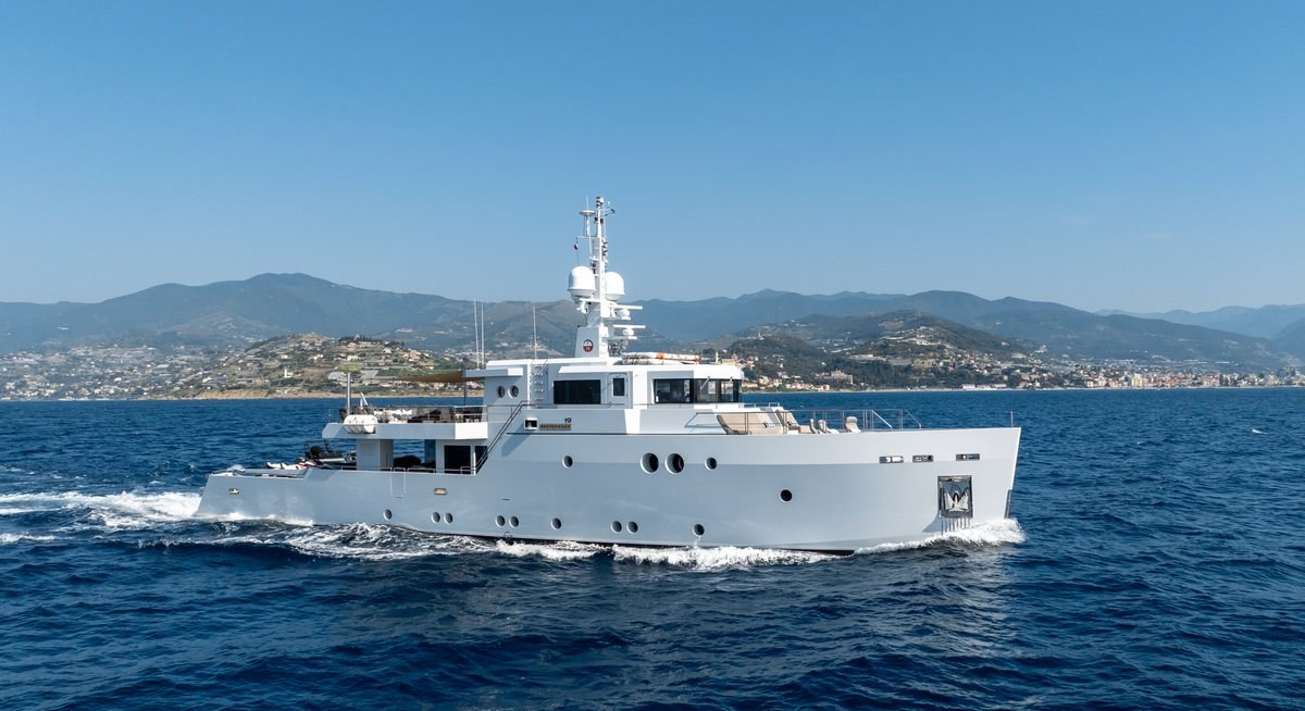 PREFERENCE 19 YACHT CHARTER yacht charter