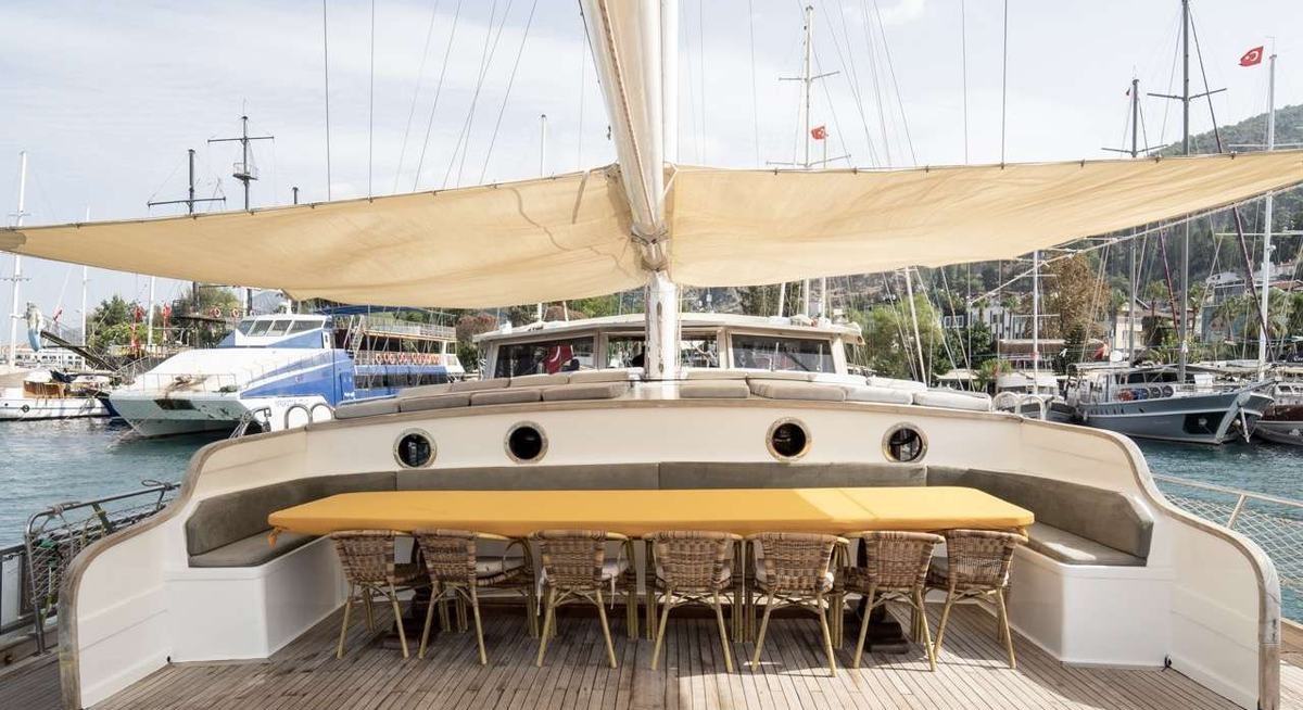 PRENSES SELIN yacht charter 1