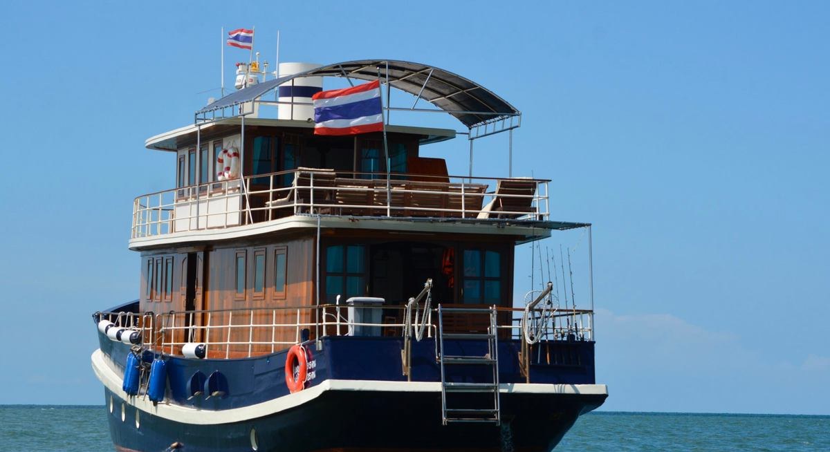 PRINCESS KATHARINE yacht charter 4