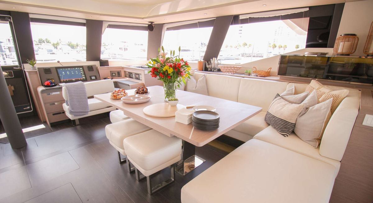 PRINCESS MILA yacht charter 4