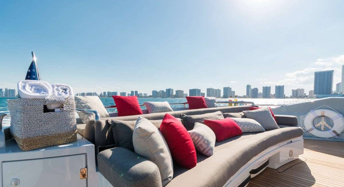 PRIVEE yacht charter 2