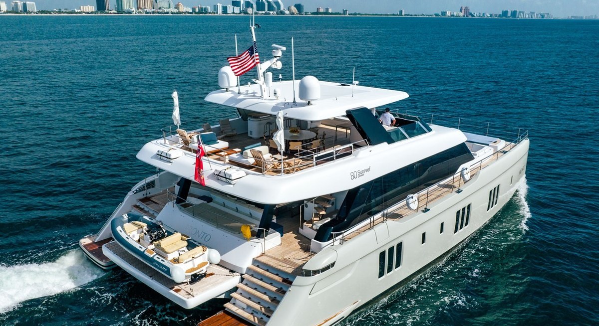 PRONTO yacht charter 5