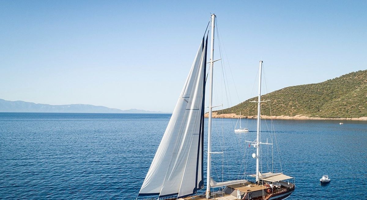 QUEEN OF DATCA yacht charter 1