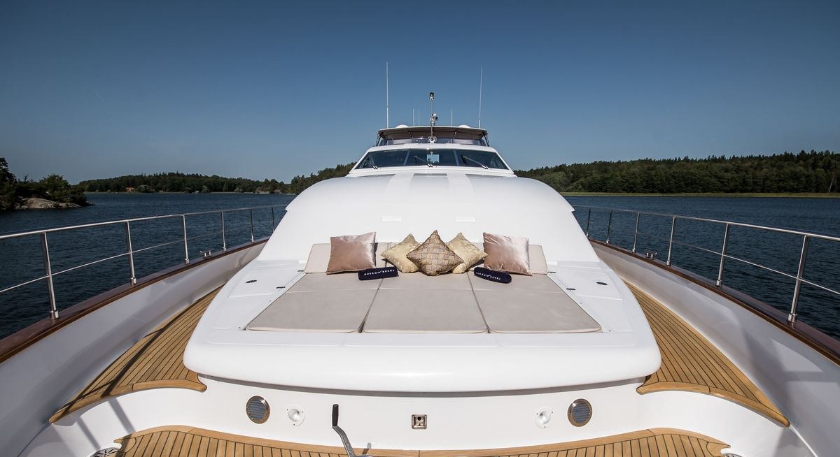 QUEEN OF SHEBA yacht charter 3