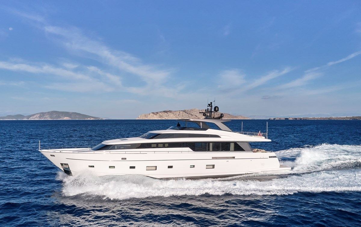 RARE DIAMOND yacht charter 1