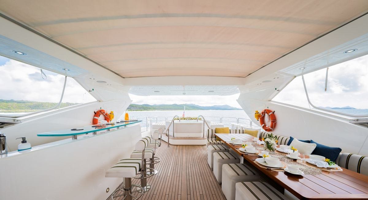 RASCAL yacht charter 4